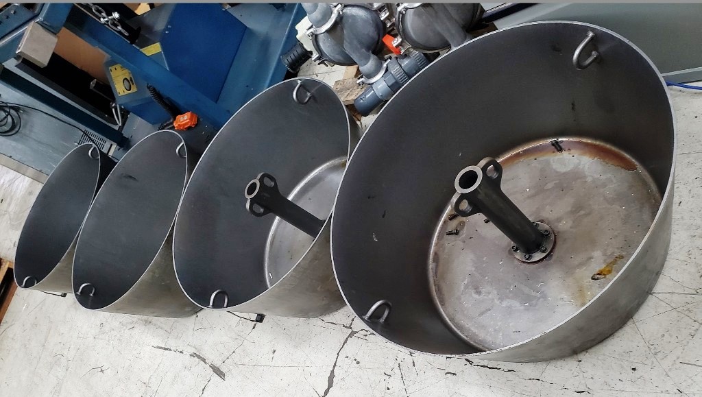 (4) Barrett 1101-E chip pans with casters.