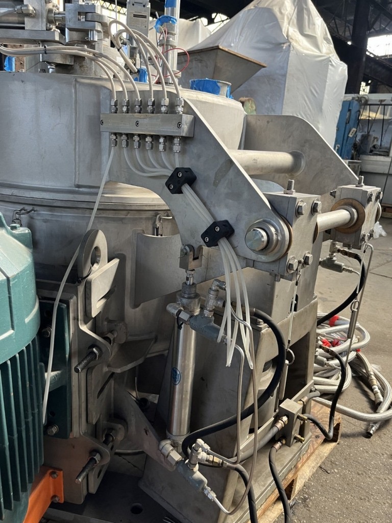 Western States 30 x 18 perforate basket centrifuge, 316L SS.