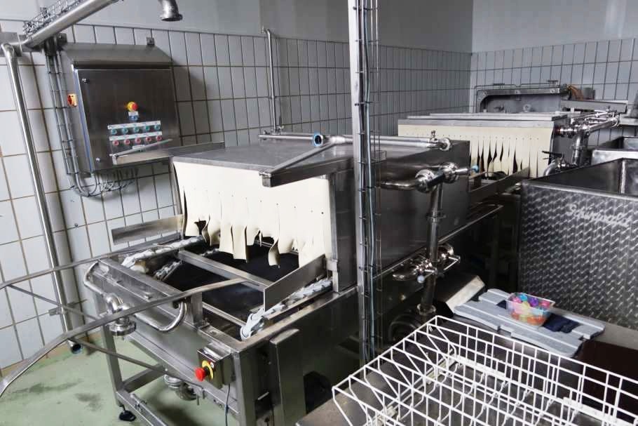 8500 LPH soft & semi-hard cheese production line.