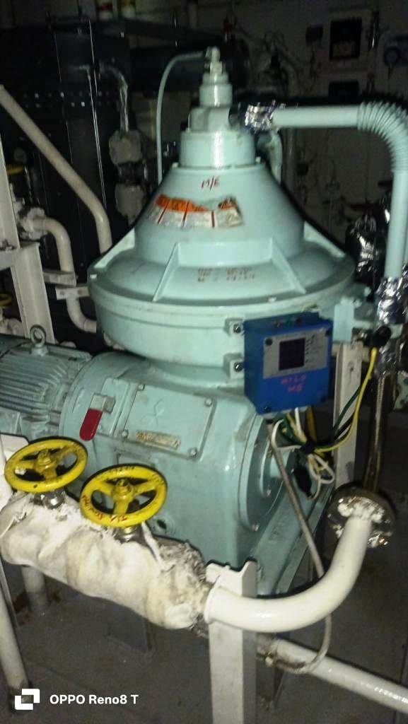 (4) Mitsubishi SJ-60H self-cleaning oil purifiers, SS bowl.