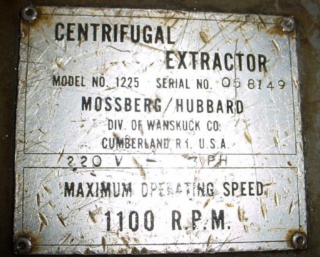 Mossberg-Hubbard 1225 carrier type oil extractor.          