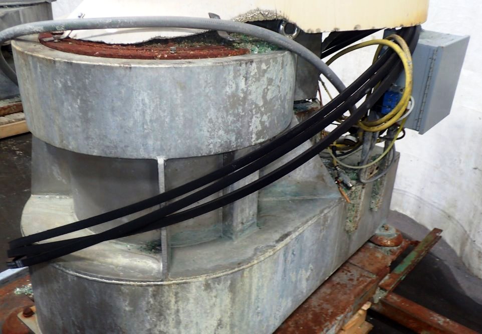 U.S. Centrifuge A242 self-cleaning basket centrifuge.